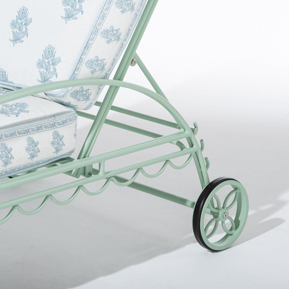 The Al Fresco Sun Lounger by Amanda Lindroth