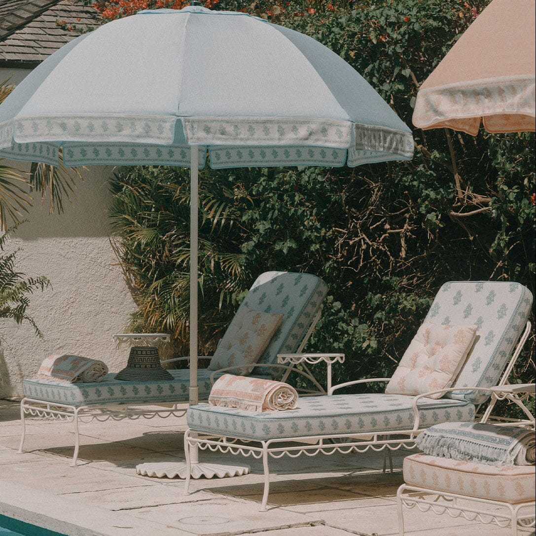 The Al Fresco Sun Lounger by Amanda Lindroth